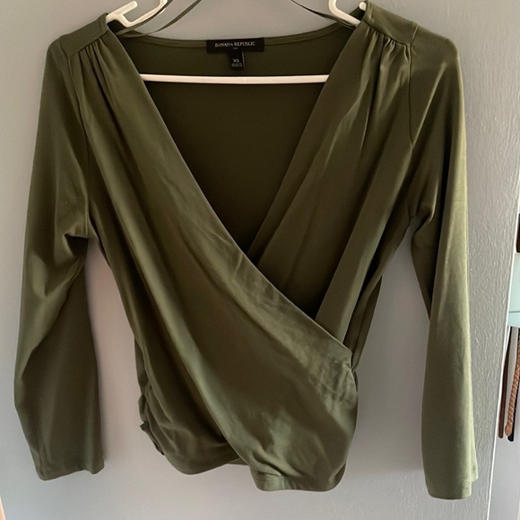 Olive green crop top - Picture 1 of 2